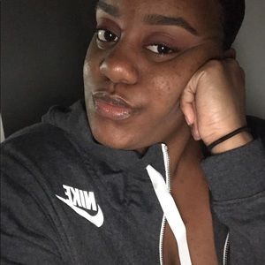 Meet your Posher, Jade